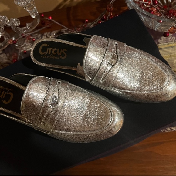 Circus by Sam Edelman Hal, Silver, Penny Loafer Mules. Size 8 1/2. - Picture 4 of 6